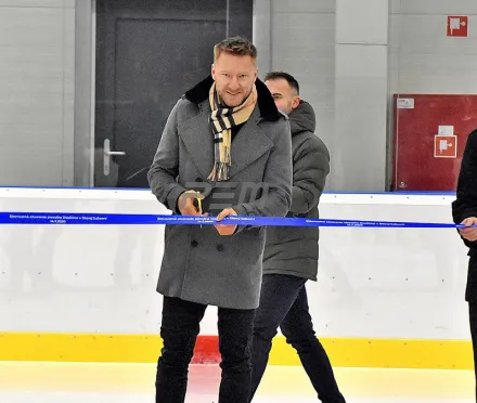 Otvorenie štadióna s Mariánom Hossom. Zdroj: https://www.kosiceonline.sk/