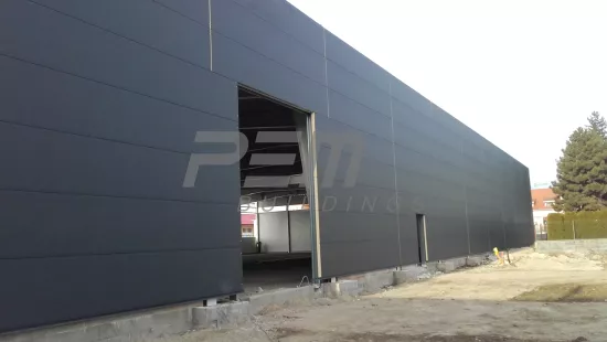 Skladovacia hala s administratívnou časťou PAP-PEX 60m - Montáž fóliovej strechy a panelov