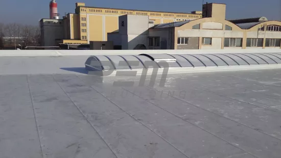 Skladovacia hala s administratívnou časťou / Topolčany - Montáž panelov+fóliová strecha