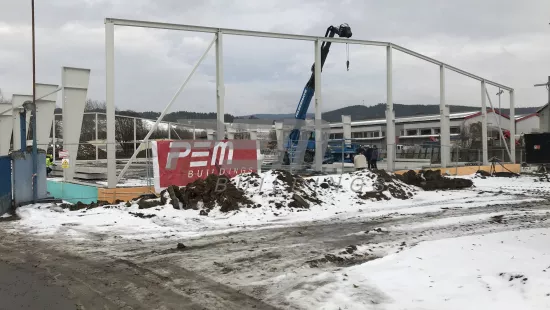 Skladovacia hala - Montáž oceľovej konštrukcie