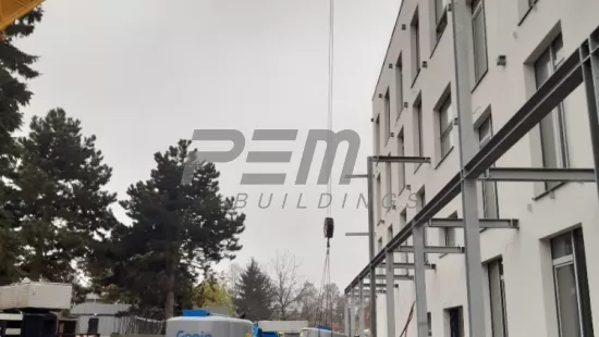 Balkonové konstrukce Čelákovice - Nevyhovujúce montážne podmienky